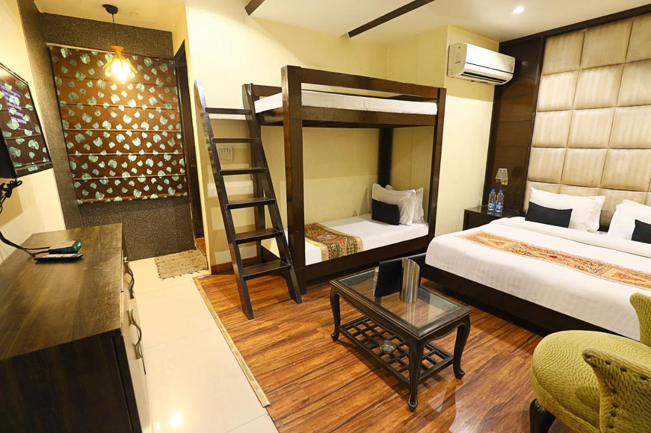 Staybook Hotel Aira New Delhi Railway Station Paharganj Exterior foto