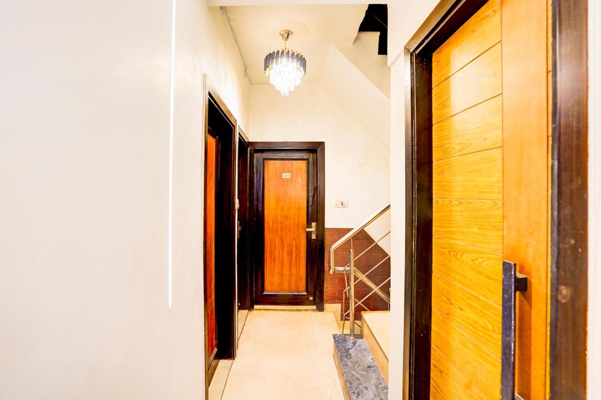 Staybook Hotel Aira New Delhi Railway Station Paharganj Exterior foto